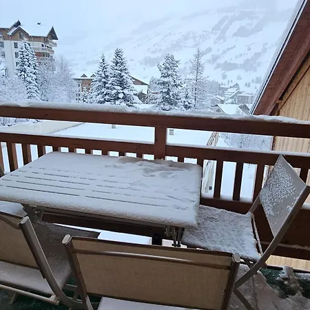 With Balcony - Near Lejlighed